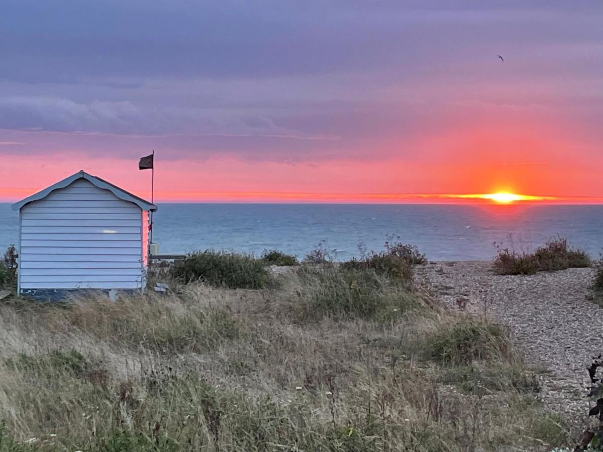 Fab Stay Uk - Coastal And Country Retreat With Free Secure Off Road Parking Minutes From Both Dover And Deal Екстериор снимка