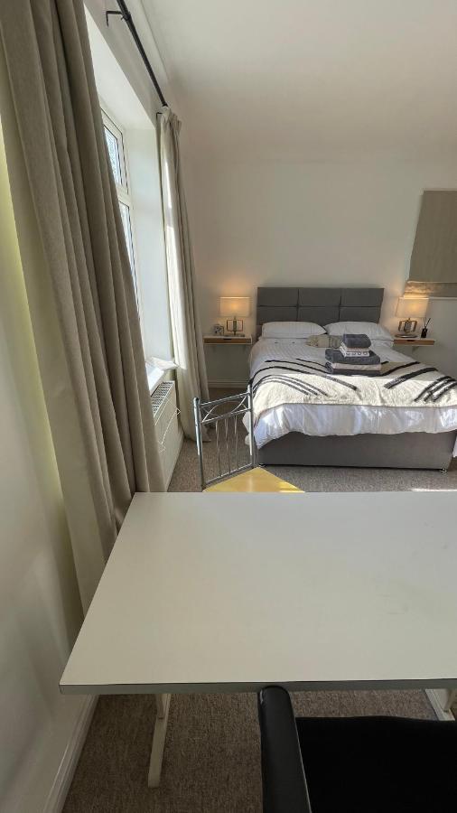 Fab Stay Uk - Coastal And Country Retreat With Free Secure Off Road Parking Minutes From Both Dover And Deal Екстериор снимка
